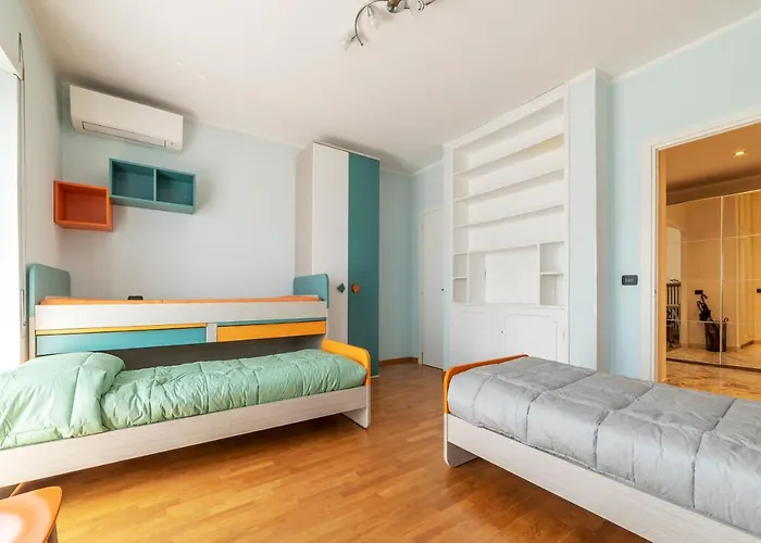 Apartment Guesthost - Sunny Terrace In Piazza Bologna Rom